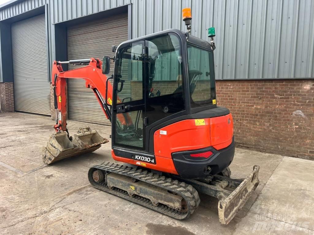 Kubota KX 030-4 Mini bagri <7t