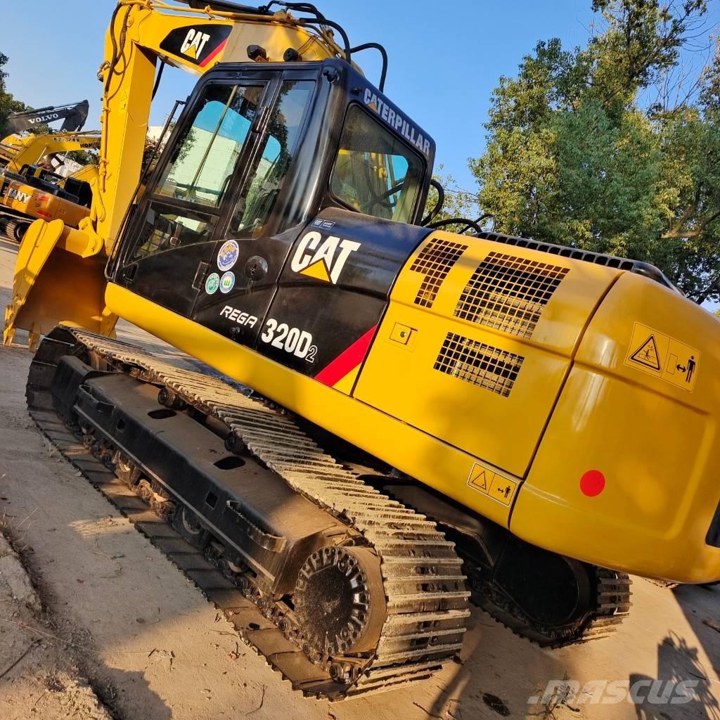CAT 320 D2 Bagri goseničarji