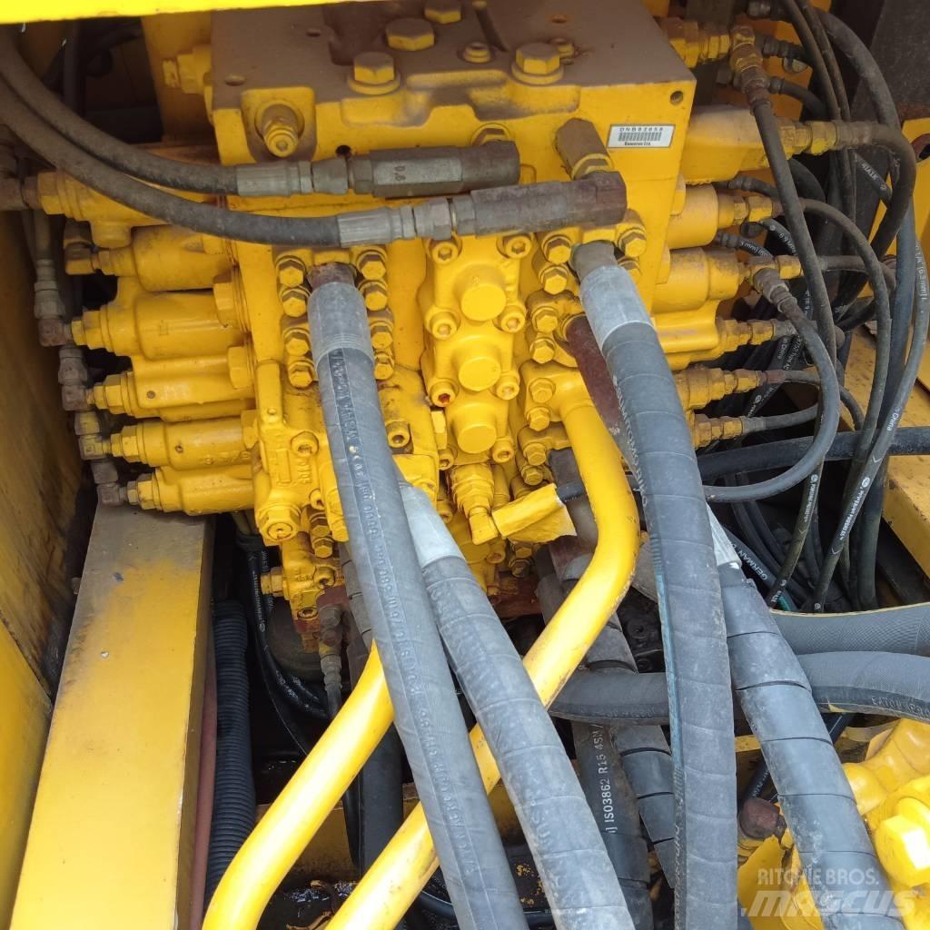 Komatsu PC 300-7 Bagri goseničarji
