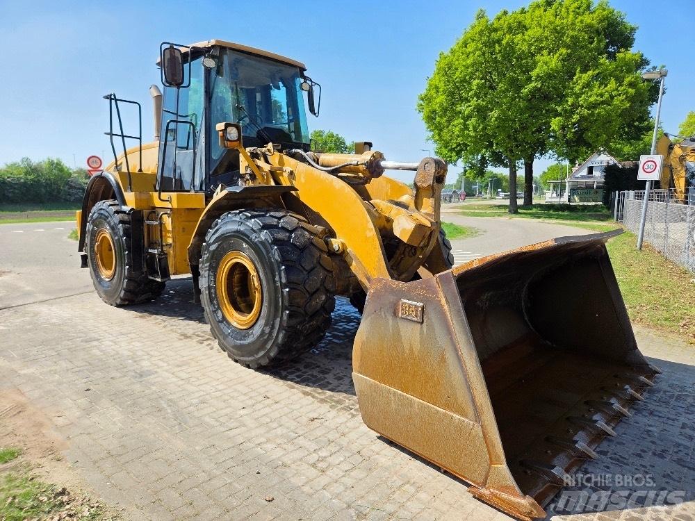 CAT 962H Kolesni nakladalci