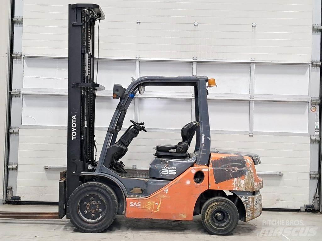 Toyota 02-8FDJF35 Dizelski viličarji