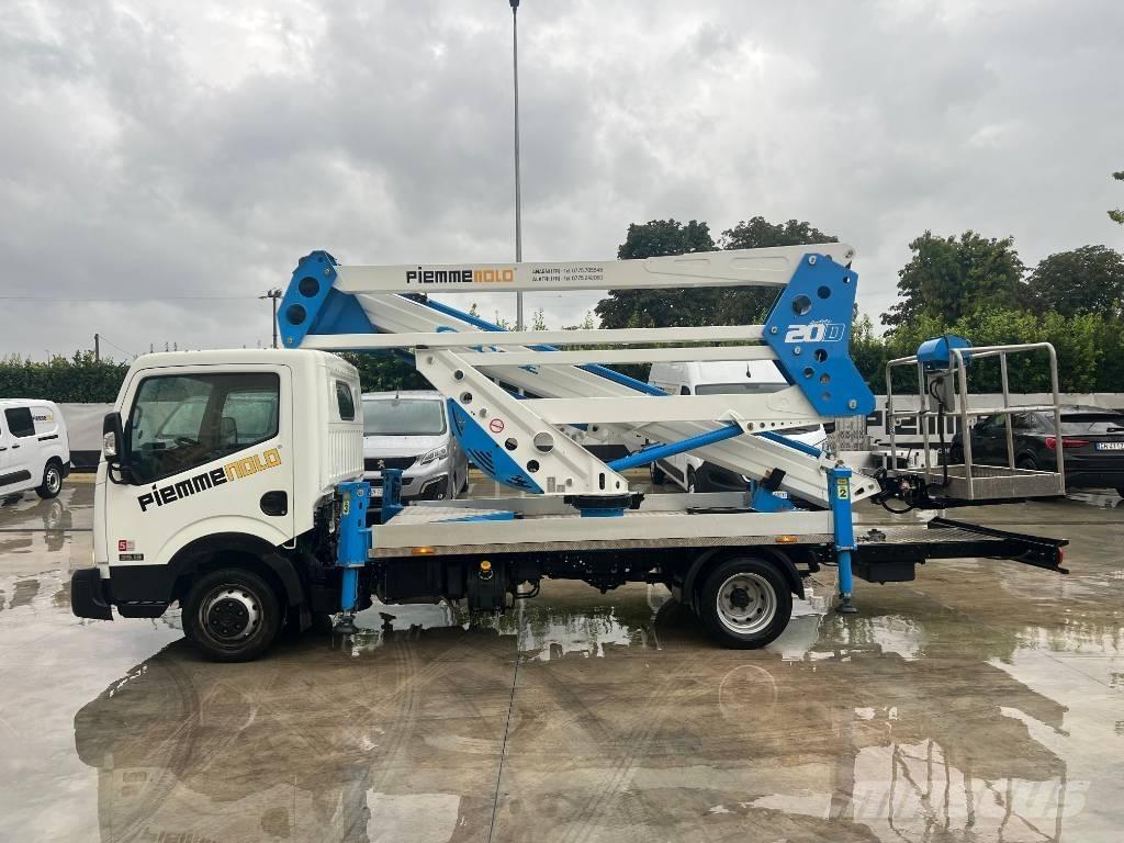 Nissan Socage 320 Avtokošare