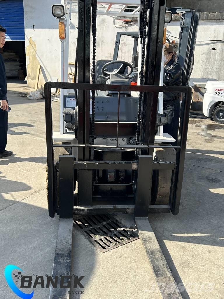 TCM FD30T3C Dizelski viličarji