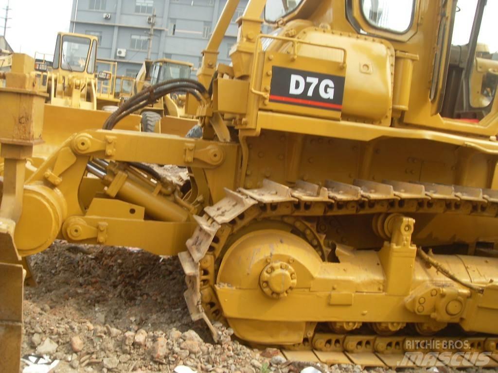 CAT D 7 G Grederji