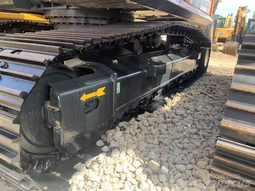 Doosan DX 225 LC Bagri goseničarji