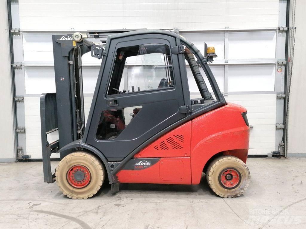 Linde H30D-02 Dizelski viličarji
