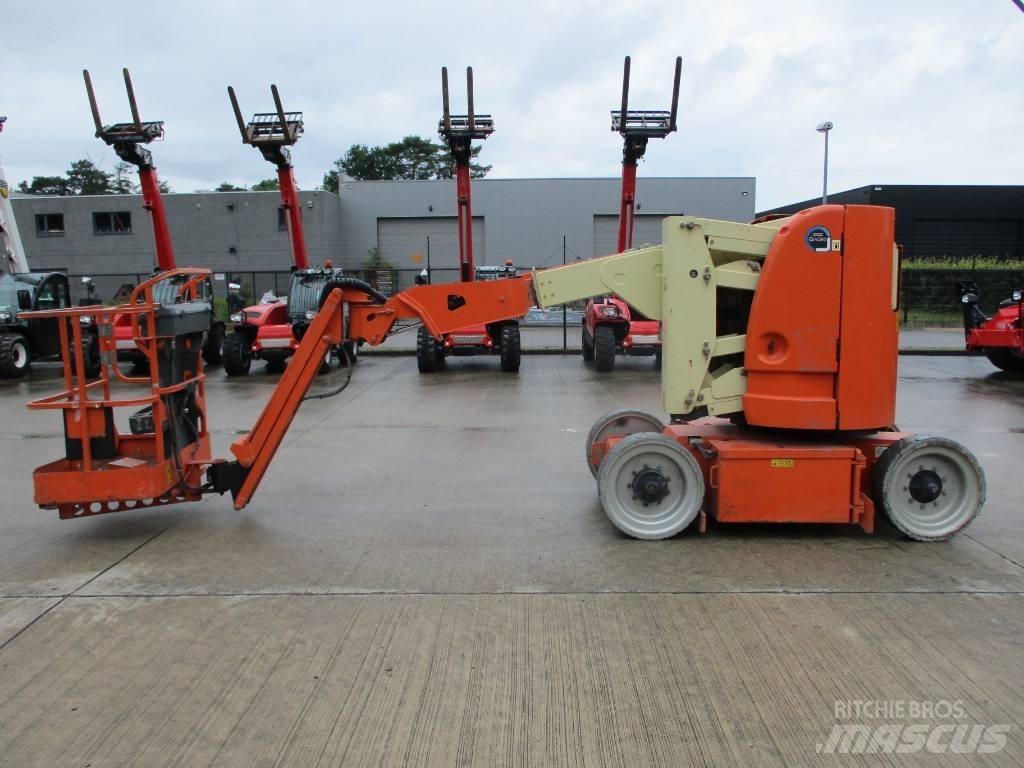 JLG E 300 AJP (718) Zglobne samohodne dvižne ploščadi