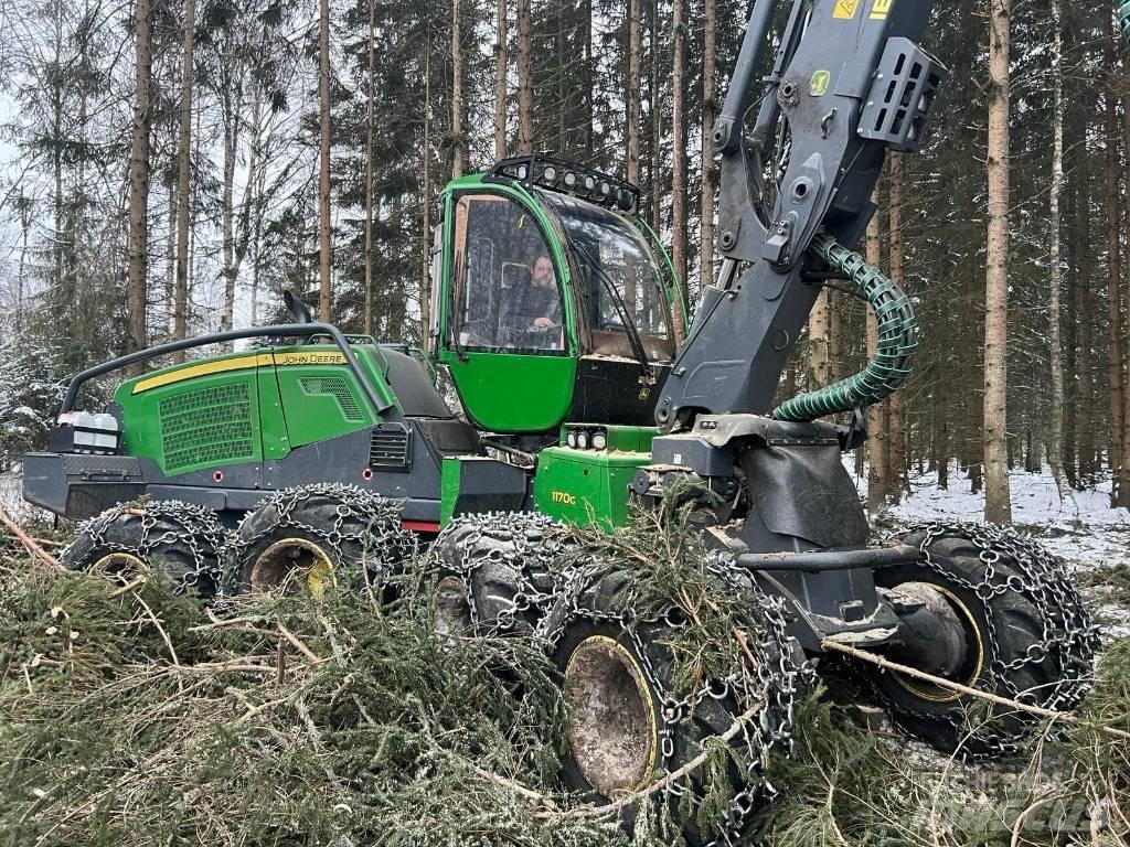 John Deere 1170G Harvesterji