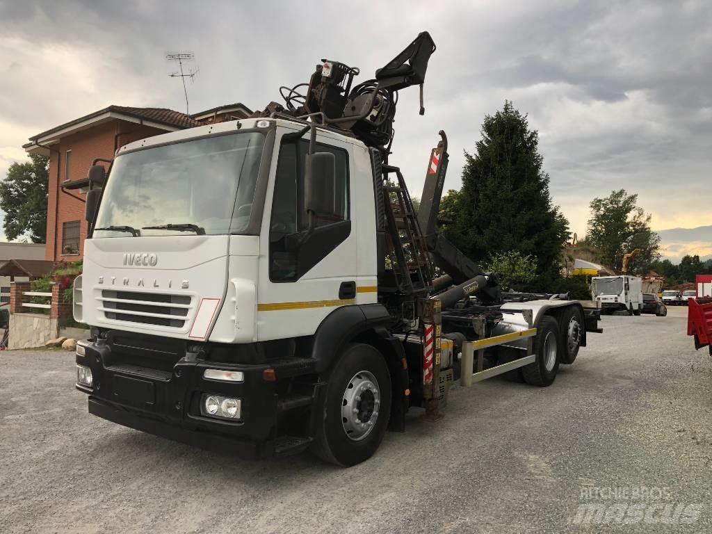 Iveco Stralis 350 Razstavljivi tovornjaki z žičnimi dvigali