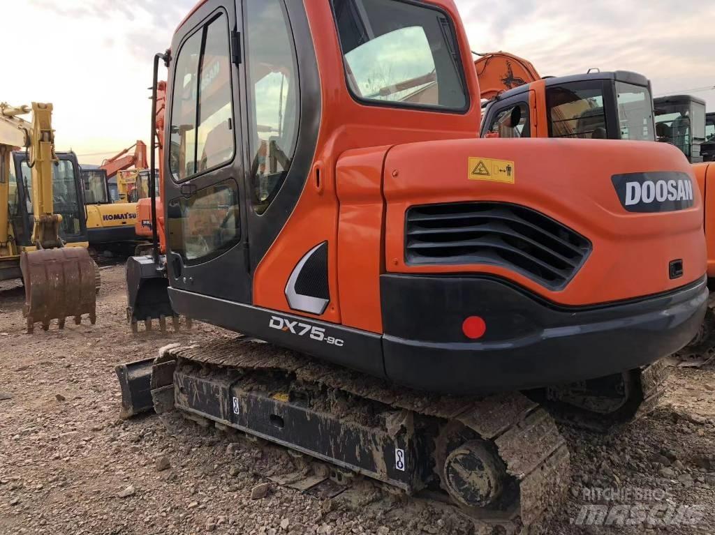 Doosan 75-9c Bagri goseničarji