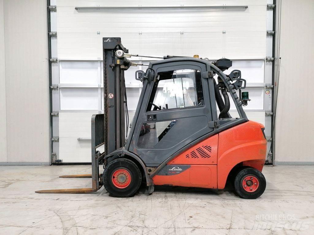 Linde H30D-02 Dizelski viličarji