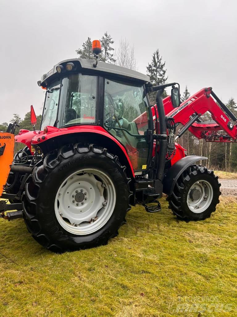 Massey Ferguson 5609 Traktorji