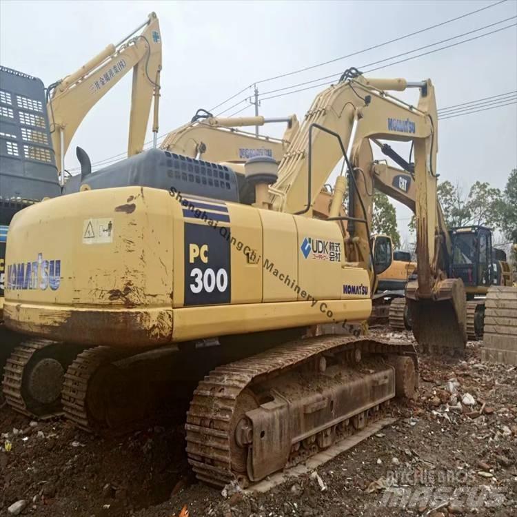 Komatsu 300 Bagri goseničarji