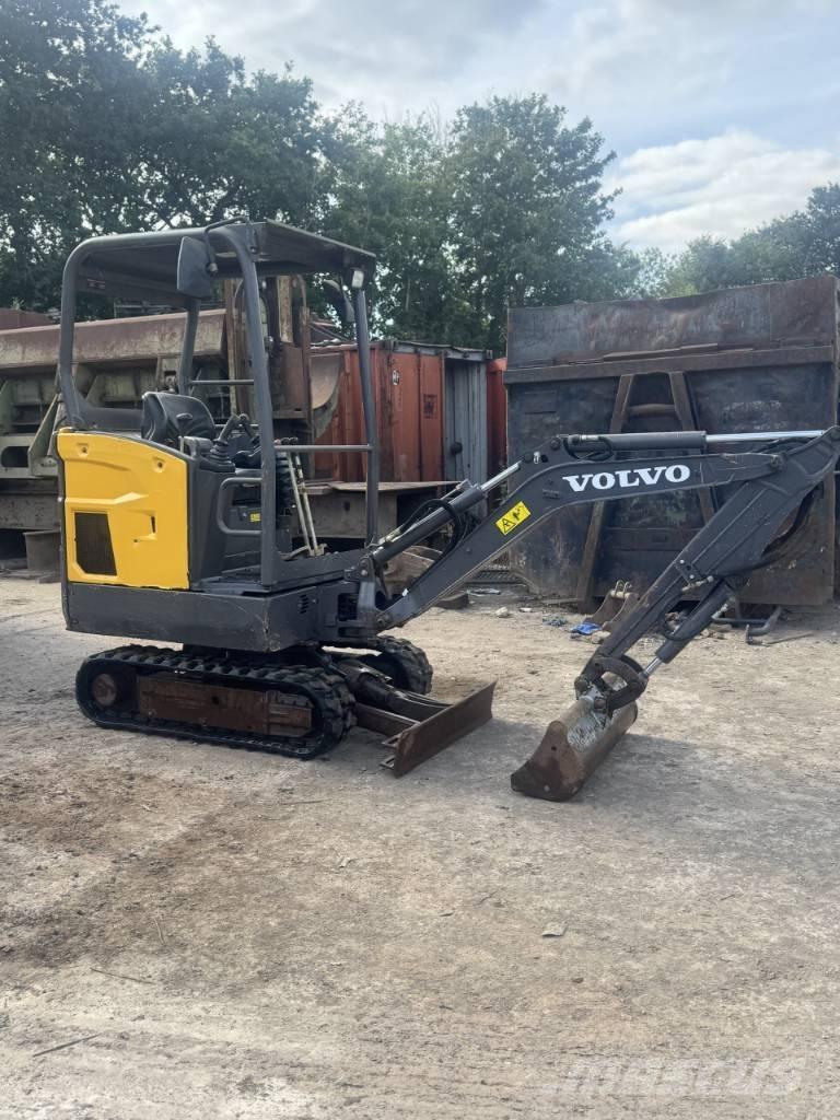 Volvo EC 15 Mini bagri <7t