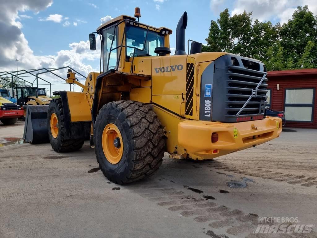 Volvo L 180 F Kolesni nakladalci