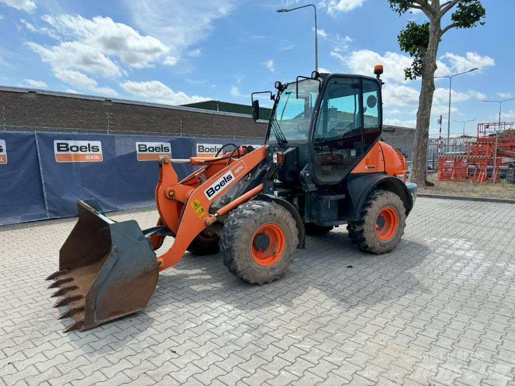 Komatsu WA80-6 Kolesni nakladalci