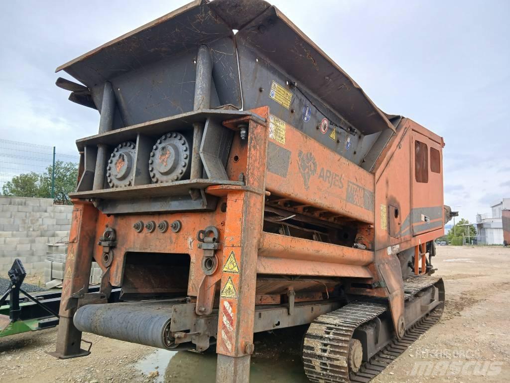 Arjes Titan 900 Stroji za razrez odpada