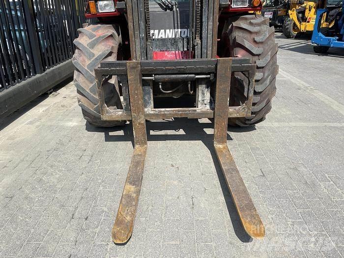 Manitou M30-4 Terenski viličar