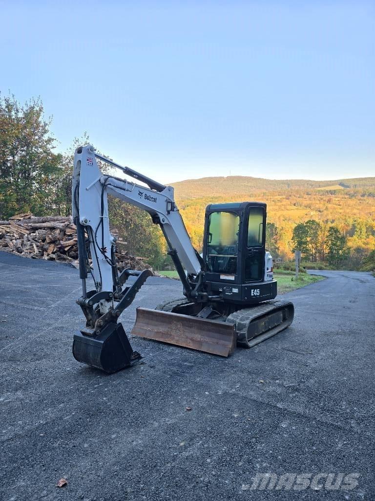 Bobcat E 45 Mini bagri <7t