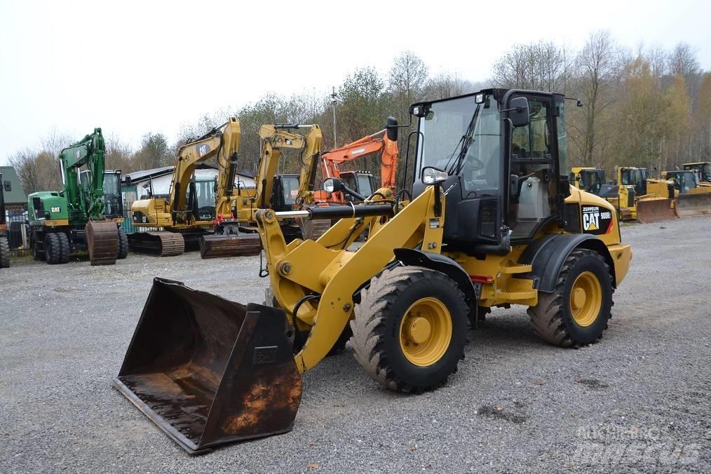 CAT 908 H 2 Kolesni nakladalci