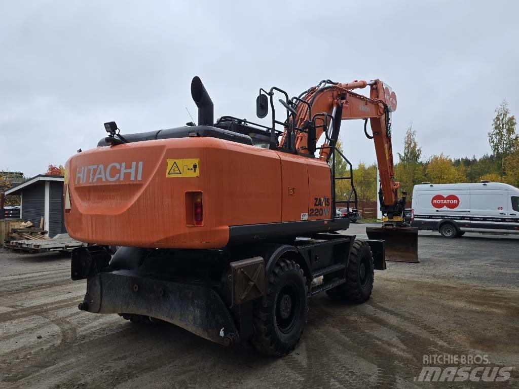 Hitachi ZX 220W-5 Bagri na kolesih