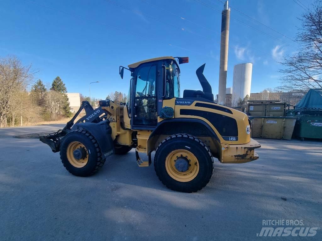 Volvo L45G Kolesni nakladalci