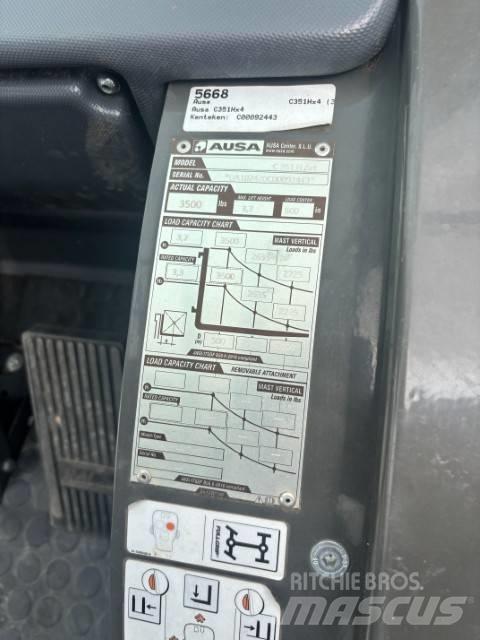Ausa C 351 Terenski viličar