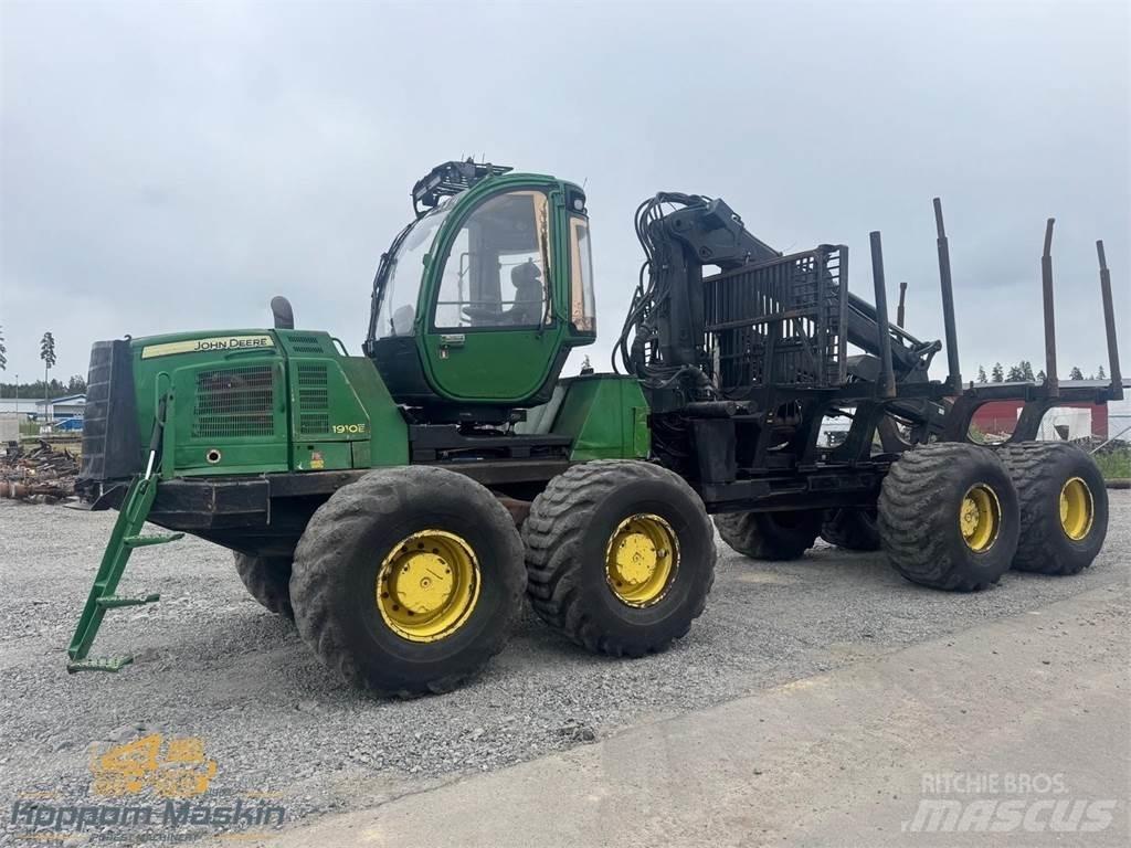 John Deere 1910E Forwarderji