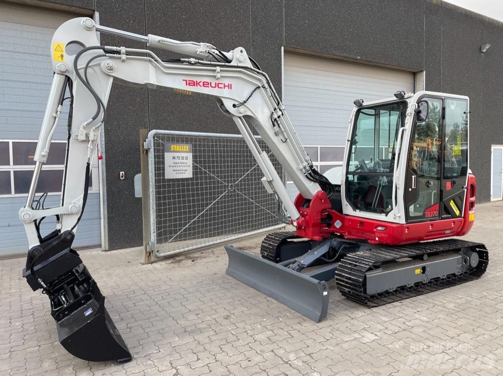 Takeuchi TB370 Mini bagri <7t