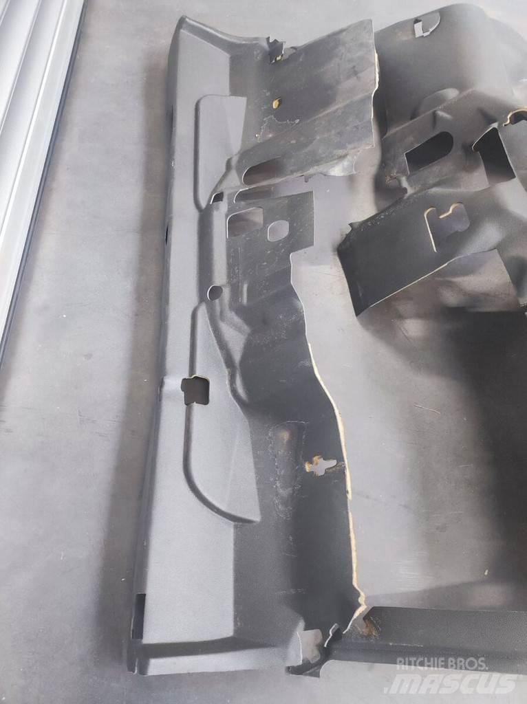 Renault Floor Mat Kabine in notranjost