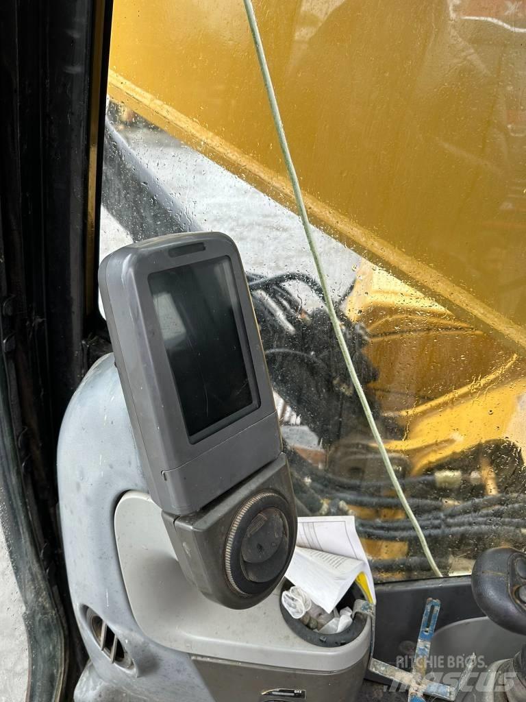 CAT 325DL Bagri goseničarji