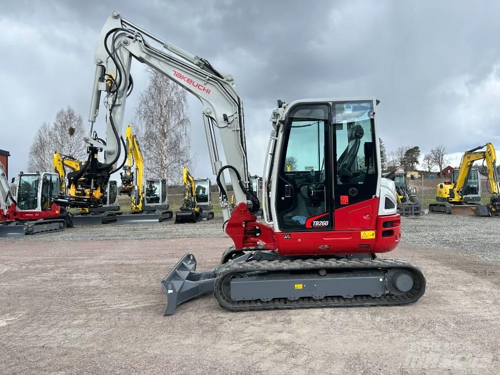 Takeuchi TB260 Mini bagri <7t