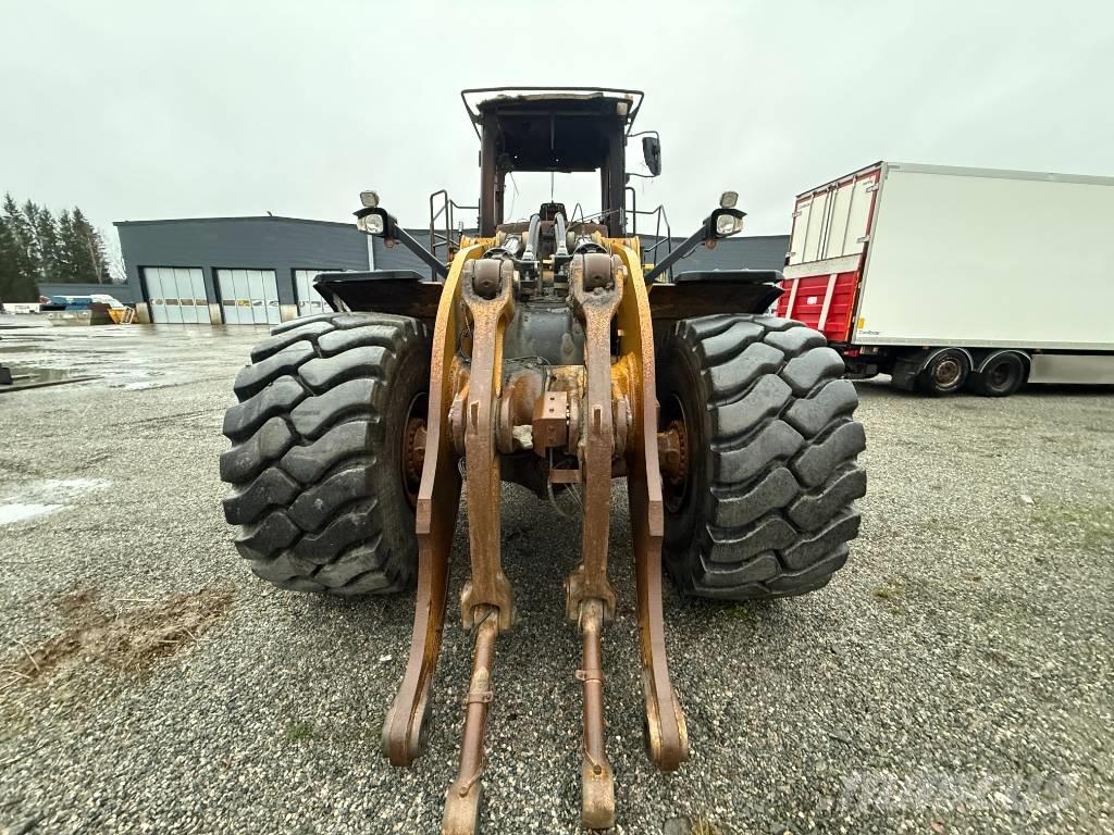 CAT 980M FOR PARTS Kolesni nakladalci