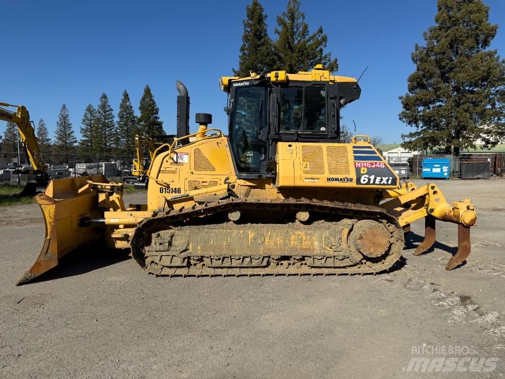 Komatsu D61EXi-24 Buldožerji goseničarji