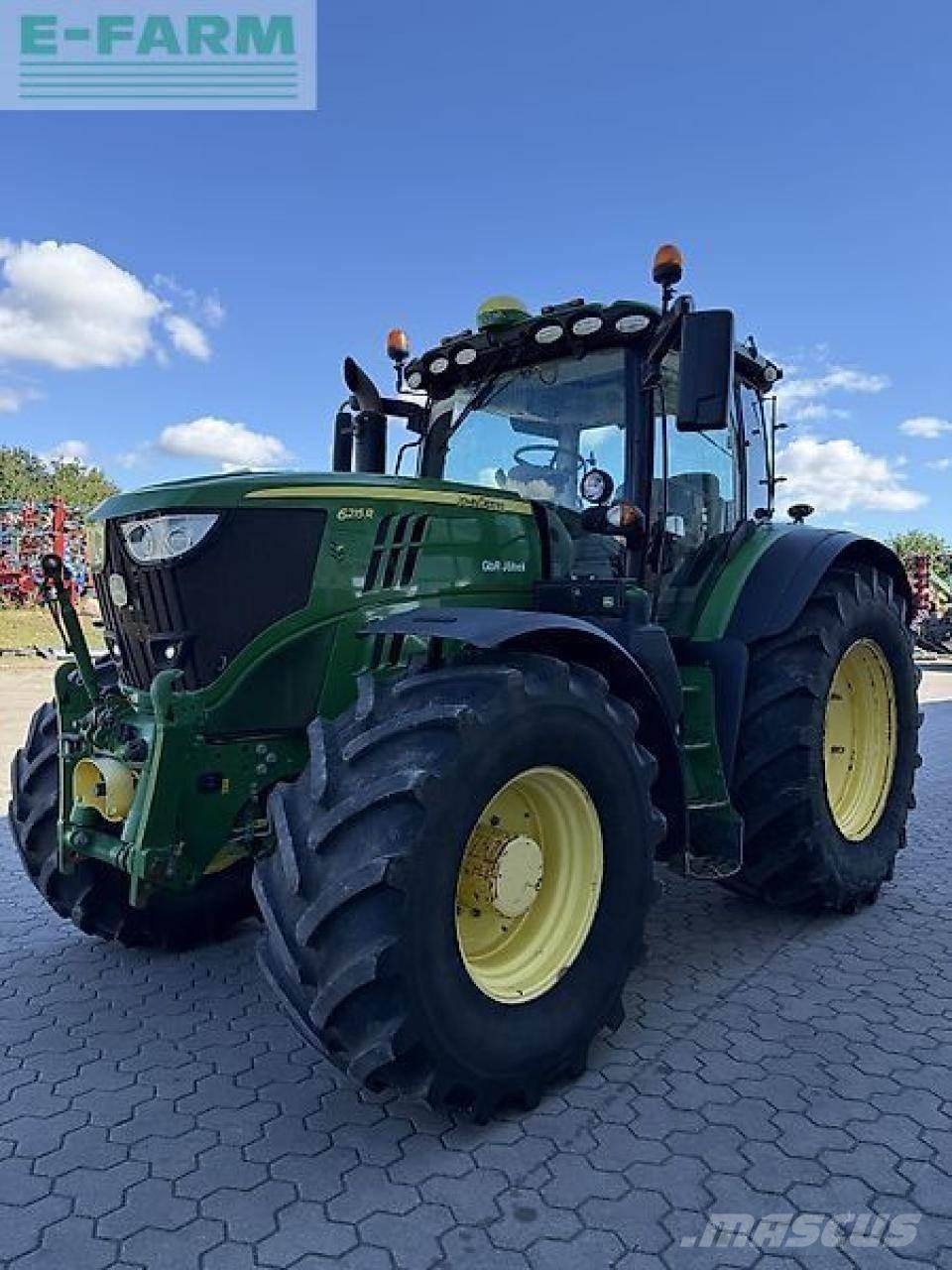 John Deere 6215r Traktorji