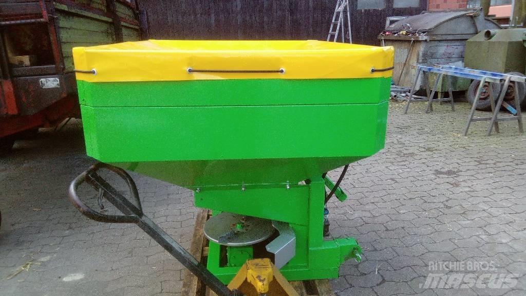 LANGREN RS-800 Trosilniki gnoja