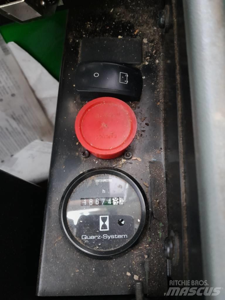 John Deere 1010 E Forwarderji