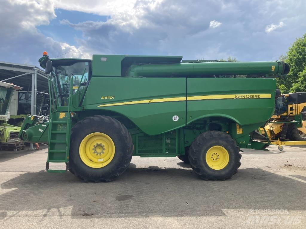 John Deere S 670 i Kombajni