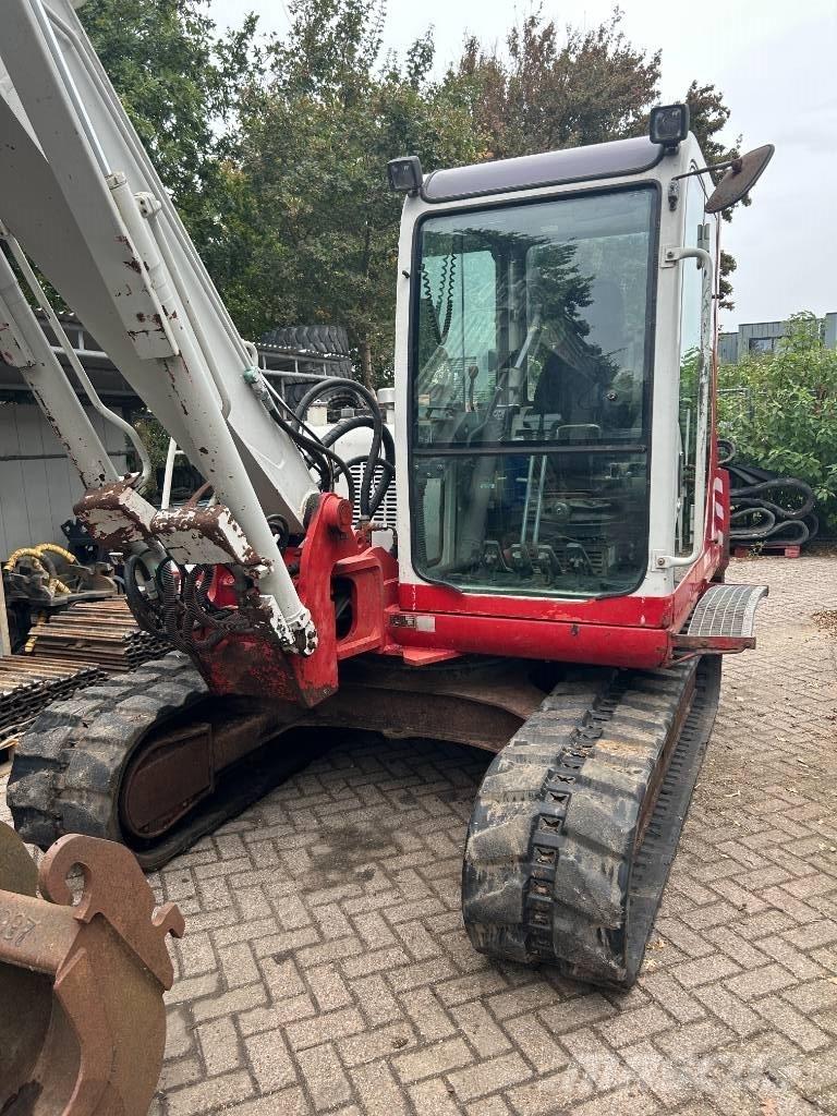 Takeuchi TB070 Mini bagri <7t