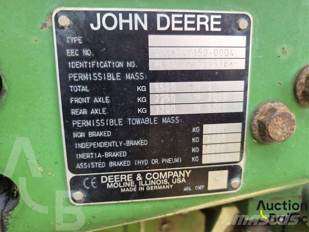 John Deere 5820 Traktorji