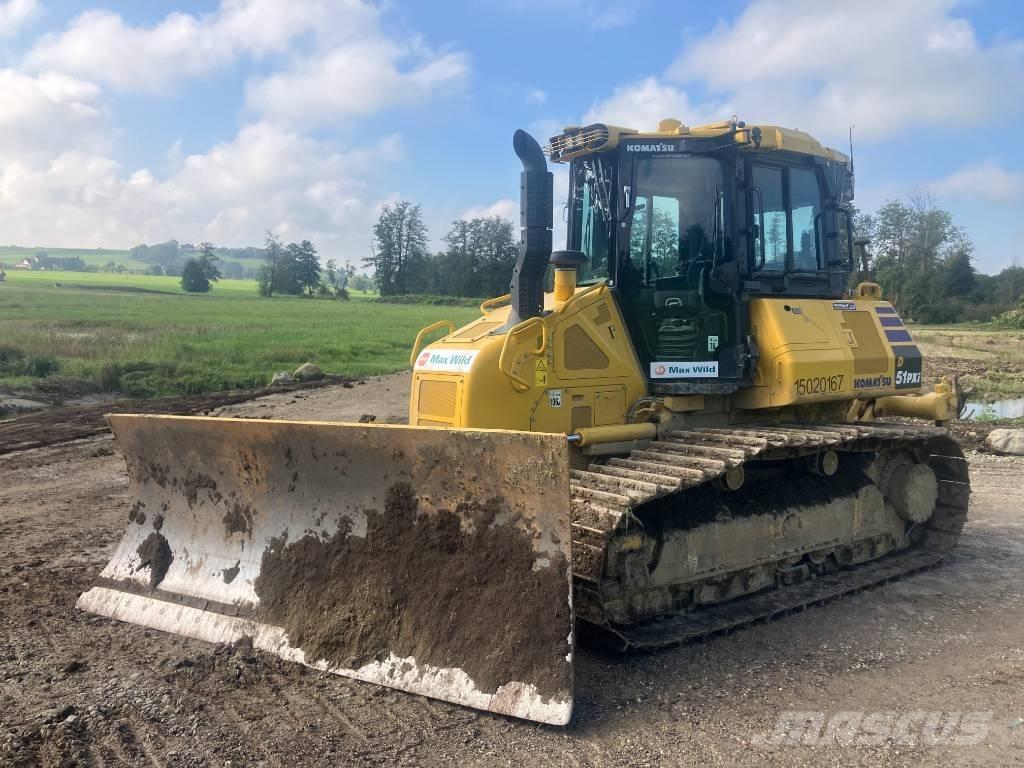 Komatsu D51PXi - 24 Buldožerji goseničarji