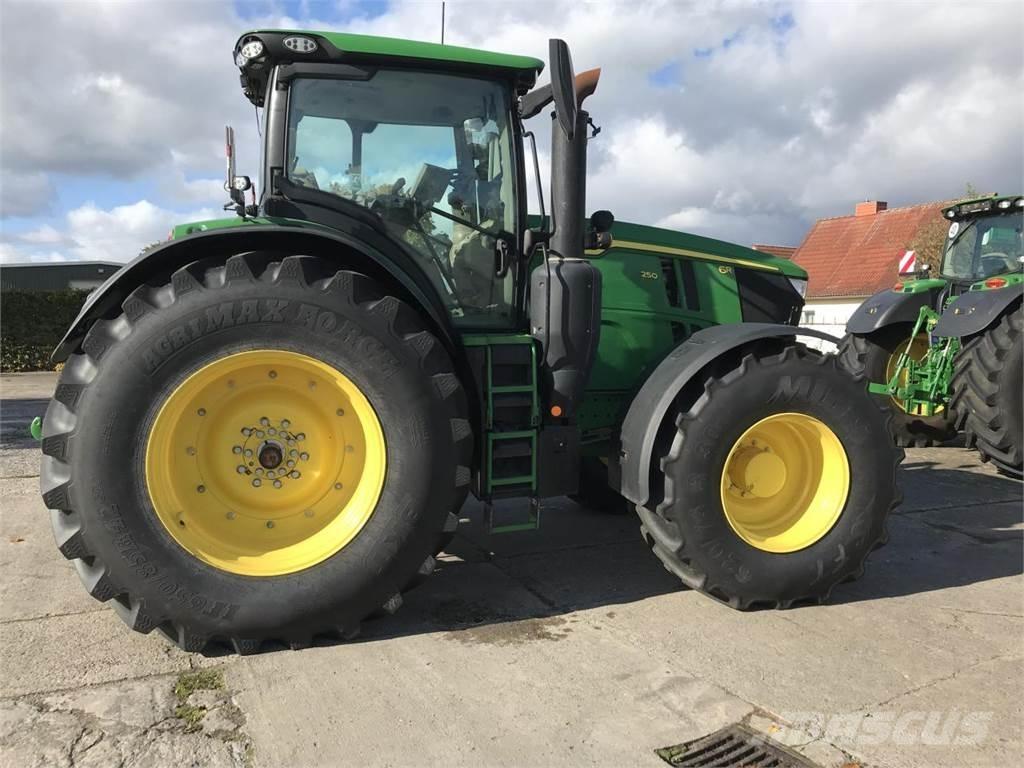 John Deere 6R 250 Traktorji