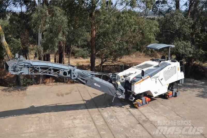 Wirtgen W130F Drugi tovornjaki