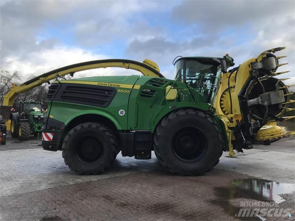 John Deere 8600 Stroji za krmo na lastni pogon