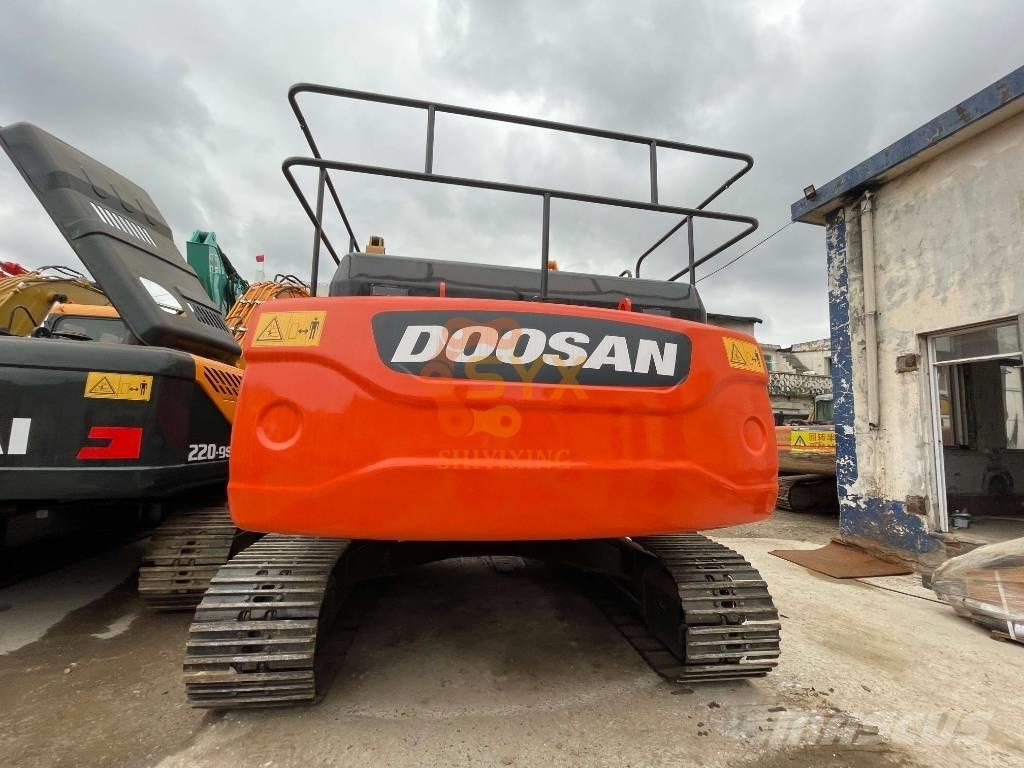 Doosan DX 300LCA Bagri goseničarji