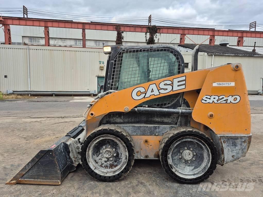 CASE SR120 Skid steer mini nakladalci