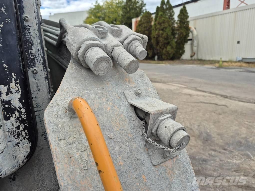 CASE SR120 Skid steer mini nakladalci