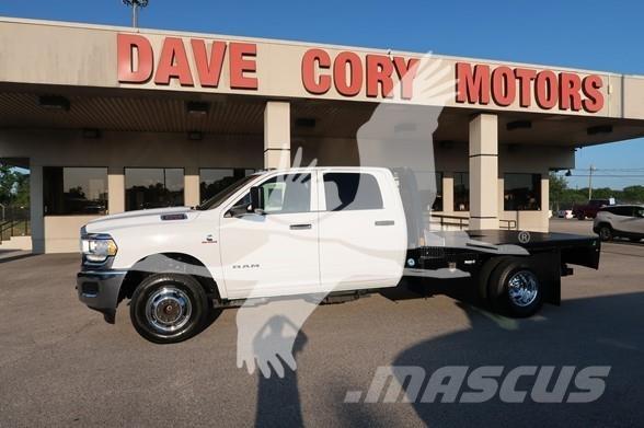 RAM 3500 HD Tovornjaki s kesonom/platojem