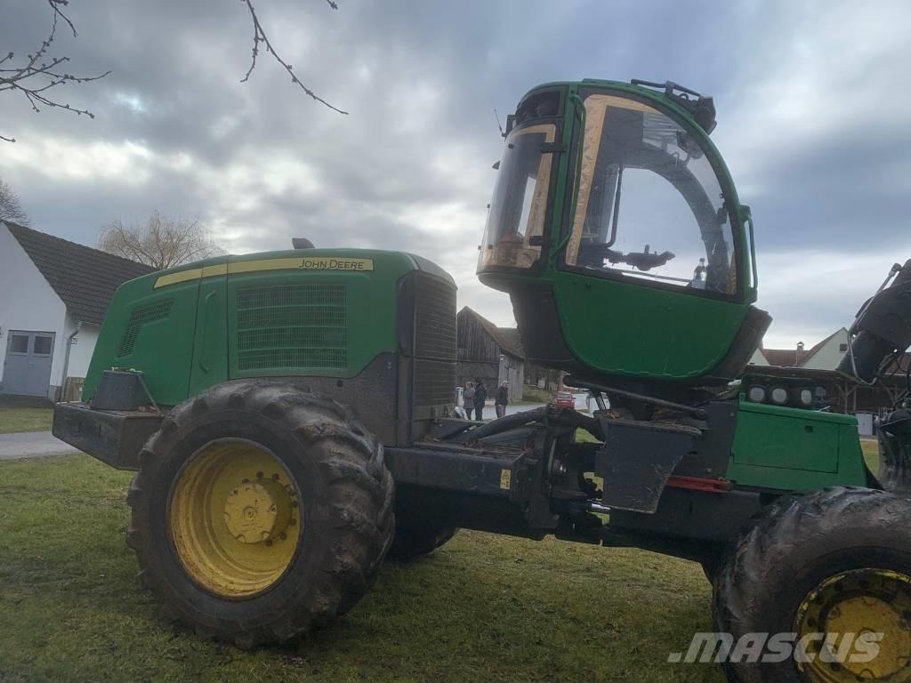 John Deere 1470 E Harvesterji