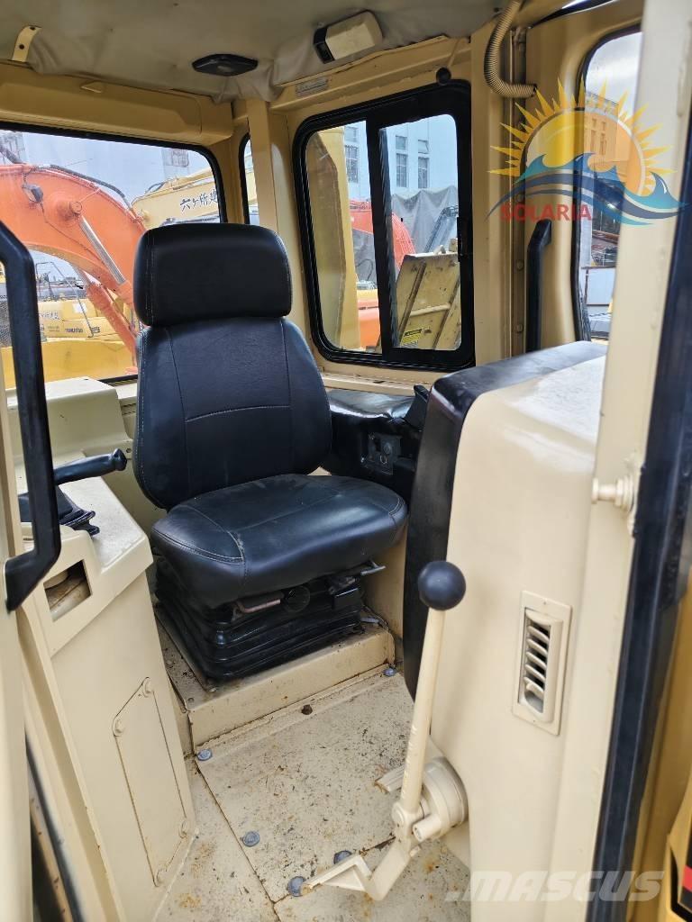 CAT D 7 R Buldožerji goseničarji
